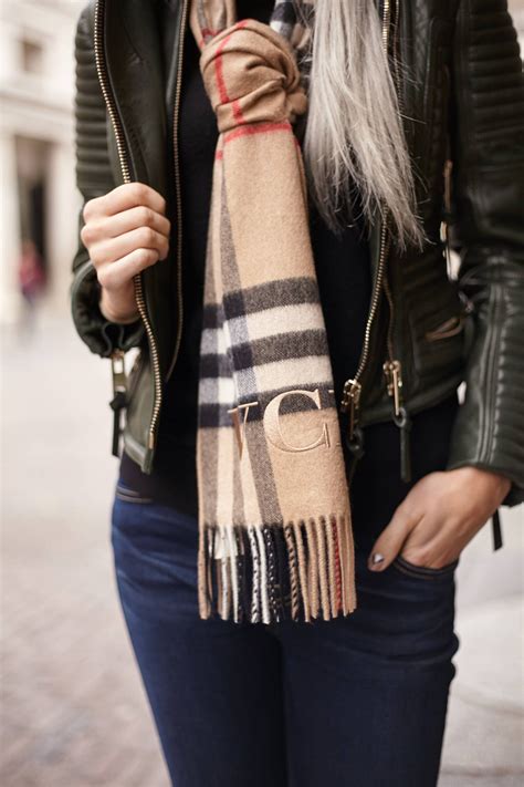 how do you wear the burberry hair scarf|burberry scarf outfits.